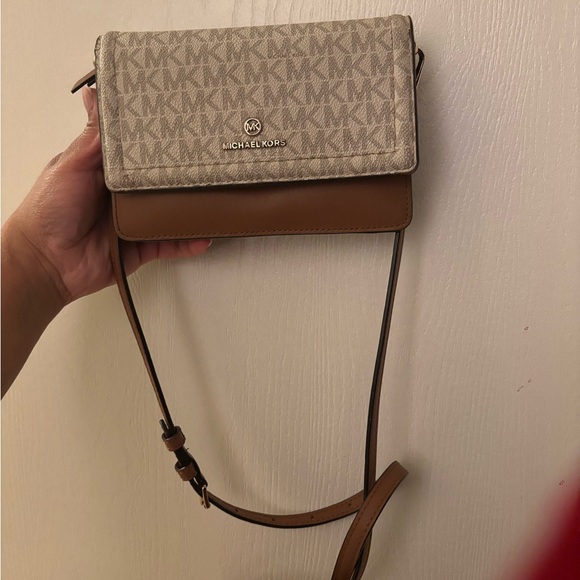 Michael Kors Handbags - michael Kors Logo Jet Set Charm Phone Crossbody